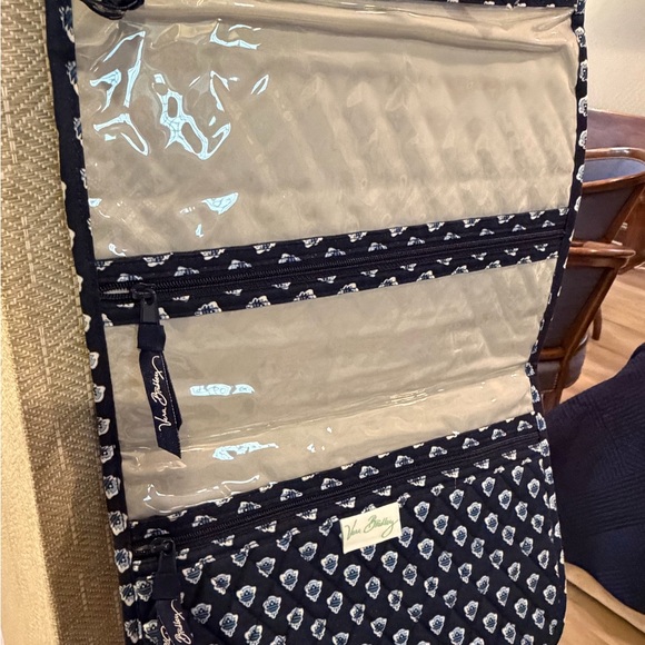 Vera Bradley Hanging Travel Organizer - Nantucket Navy - Picture 6 of 8